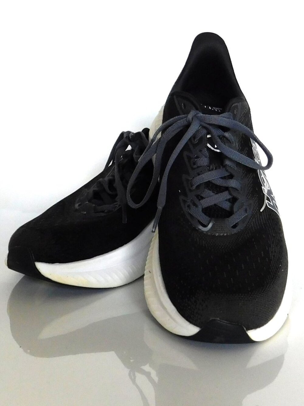 Hoka  One One Mach Men's Unisex  9D Wide  Sneakers Shoes  Black & White Tie-Ups